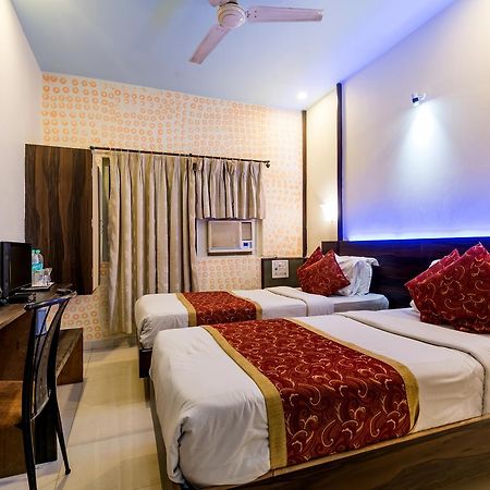 Hotel Panchratna Panvel Exterior photo