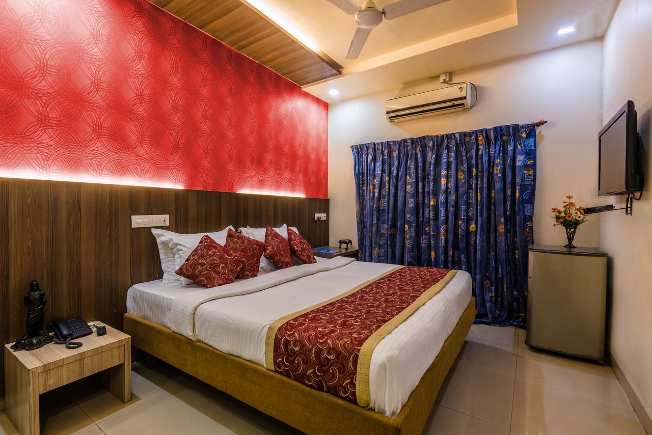Hotel Panchratna Panvel Exterior photo