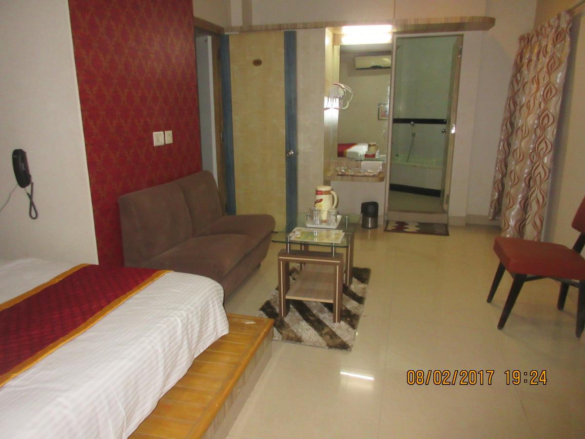 Hotel Panchratna Panvel Exterior photo